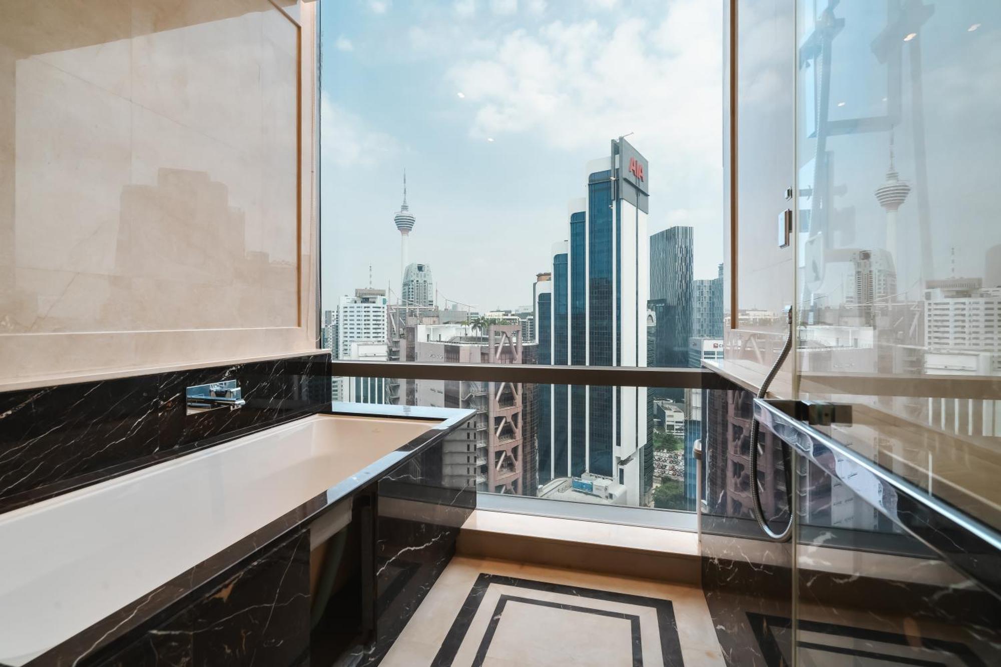Pangsapuri Luxury 2br Designer Above Pavilion Mall